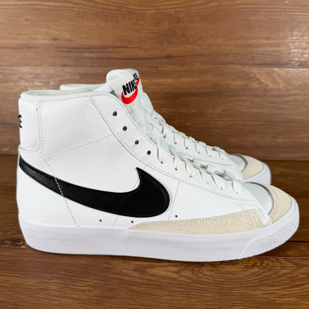 Nike Blazer Mid ‘77 White Leather Sneakers Size 7Y Lace Up Shoes